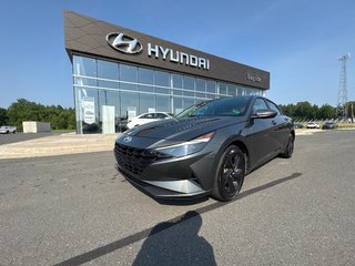 2023 Hyundai Elantra Preferred in Bathurst, New Brunswick - 3 - w320h240px