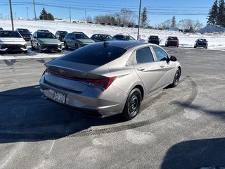 2023 Hyundai Elantra Preferred in Bathurst, New Brunswick - 4 - w320h240px