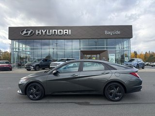 2023 Hyundai Elantra Preferred in Bathurst, New Brunswick - 2 - w320h240px
