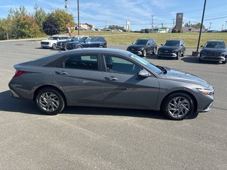 2025 Hyundai Elantra Preferred IVT in Bathurst, New Brunswick - 4 - w320h240px