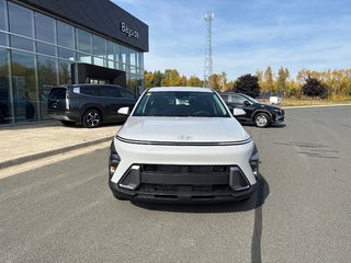 Hyundai Kona 2.0L Essential FWD 2026 à Bathurst, Nouveau-Brunswick - 2 - w320h240px