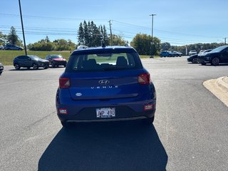 2021 Hyundai Venue Preferred in Bathurst, New Brunswick - 6 - w320h240px