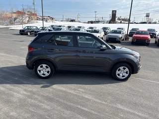 2022 Hyundai Venue Essential in Bathurst, New Brunswick - 4 - w320h240px