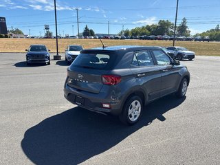 2025 Hyundai Venue Essential IVT w/Two-Tone in Bathurst, New Brunswick - 5 - w320h240px