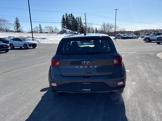 Hyundai Venue Essential IVT 2026 à Bathurst, Nouveau-Brunswick - 6 - w320h240px