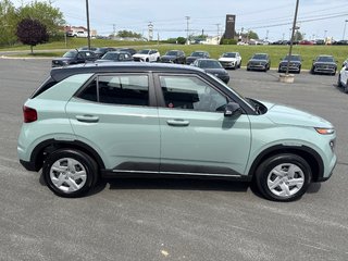 2026 Hyundai Venue Essential IVT w/Two-Tone in Bathurst, New Brunswick - 5 - w320h240px
