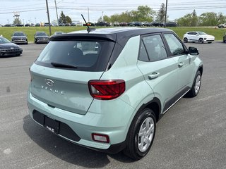 2026 Hyundai Venue Essential IVT w/Two-Tone in Bathurst, New Brunswick - 6 - w320h240px