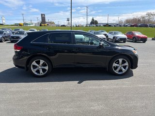 Toyota Venza XLE 2015 à Bathurst, Nouveau-Brunswick - 4 - w320h240px