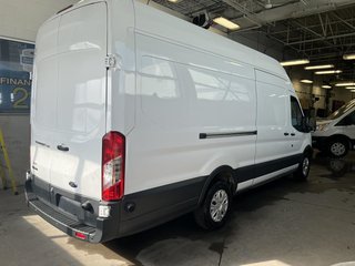 2017 Ford Cargo T-250 EL toit surélevé 148 po PNBV de 9 in Boucherville, Quebec - 6 - w320h240px
