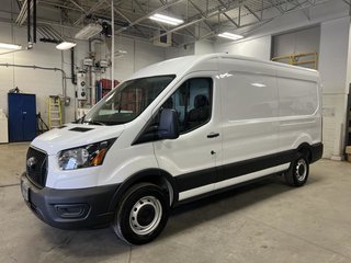 2021 Ford Cargo T-250 PA toit moyen 130 po PNBV de 9 070 lb in Boucherville, Quebec - 2 - w320h240px