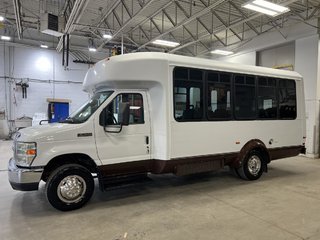 2008 Ford E-450 Super renforcé 158 po DRW in Boucherville, Quebec - 2 - w320h240px