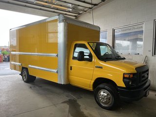 2017 Ford E-450 Super renforcé 176 po DRW in Boucherville, Quebec - 2 - w320h240px