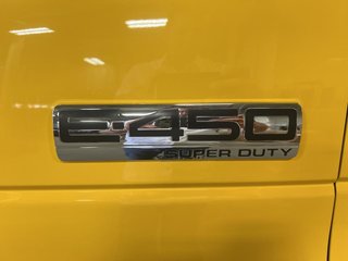 2017 Ford E-450 Super renforcé 176 po DRW in Boucherville, Quebec - 5 - w320h240px
