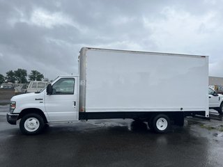 2011 Ford Econoline E-450 Super renforcé 158 po DRW in Boucherville, Quebec - 2 - w320h240px