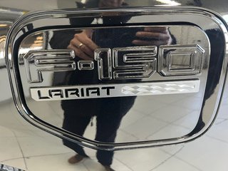 2023 Ford F-150 Lightning Lariat full in Boucherville, Quebec - 5 - w320h240px