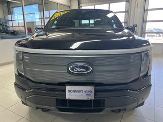 2023 Ford F-150 Lightning Lariat full in Boucherville, Quebec - 3 - w320h240px