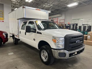 2012 Ford F-350 4 RM, Cabine multiplaces 156 po, XL in Boucherville, Quebec - 4 - w320h240px
