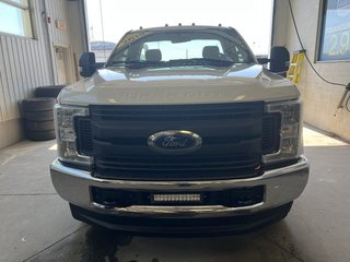 2019 Ford F-350 XL cabine simple 4RM caisse de 8 pi in Boucherville, Quebec - 4 - w320h240px