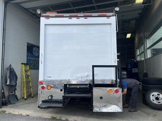 2004 Ford F-550 Cabine classique, empattement de 189 po - XL in Boucherville, Quebec - 6 - w320h240px