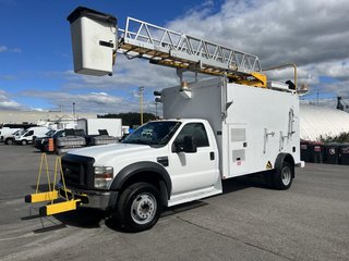 2010 Ford F-550 Cab Super 4RM empat 186po cab à essieu 84po XL in Boucherville, Quebec - 2 - w320h240px