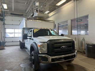 2012 Ford F-550 Cab Crew 2RM empat 176po cab à essieu 60po XL in Boucherville, Quebec - 2 - w320h240px