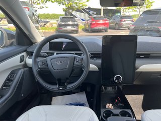 2024 Ford Mustang Mach-E Premium in Boucherville, Quebec - 6 - w320h240px