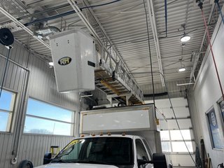 2012 Ford Super Duty F-450 DRW Cabine Super 2RM empat 162po cab à essieu 60po XL in Boucherville, Quebec - 4 - w320h240px