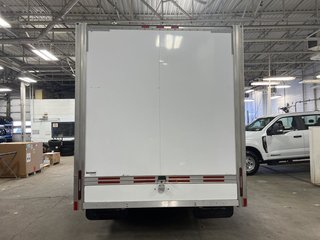 2016 Ford TRANSIT T-350 156 po PNBV de 9 950 lb RARJ in Boucherville, Quebec - 5 - w320h240px