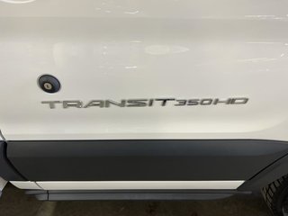 2016 Ford TRANSIT T-350 156 po PNBV de 9 950 lb RARJ in Boucherville, Quebec - 6 - w320h240px