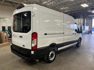 2021 Ford TRANSIT T-250 PA toit moyen 148 po PNBV de 9 070 lb in Boucherville, Quebec - 6 - w320h240px