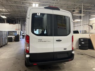 2021 Ford TRANSIT T-250 PA toit moyen 148 po PNBV de 9 070 lb in Boucherville, Quebec - 5 - w320h240px