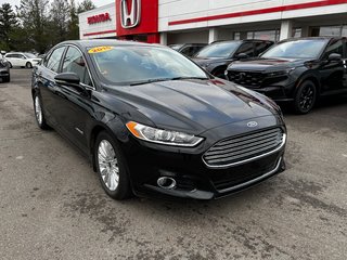 2016 Ford Fusion SE Hybrid in Amherst, Nova Scotia - 2 - w320h240px