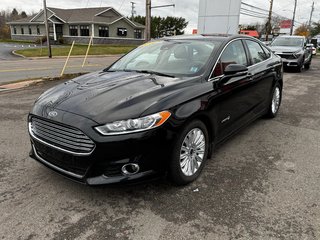 2016 Ford Fusion SE Hybrid in Amherst, Nova Scotia - 4 - w320h240px