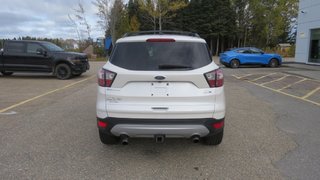 Ford Escape SE AWD 2.0 L 201A 2017 à Les Escoumins, Québec - 5 - w320h240px