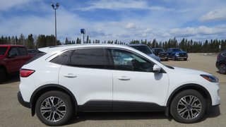2022 Ford Escape AWD SEL in Les Escoumins, Quebec - 4 - w320h240px