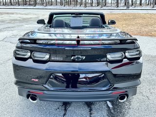 2023 Chevrolet Camaro CONVERTIBLE / BAS KILOMÉTRAGE / MOTEUR 6.2L / JUPE AVANT / IMPECCABLE in Thetford Mines, Quebec - 6 - w320h240px