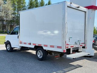 Chevrolet EXPRESS 3500 12 PIEDS BOITE COMME NEUF / SEULEMENT 1 000 KM / WOW !!! 2024 à Thetford Mines, Québec - 6 - w320h240px