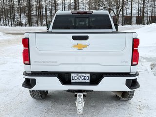 2025 Chevrolet Silverado 2500HD DEMO / Z71 / MARCHE PIED ELECTRIQUE / CAPACITE 22 000 LBS / IMPECCABLE / MAGS 20 CHROME in Thetford Mines, Quebec - 5 - w320h240px