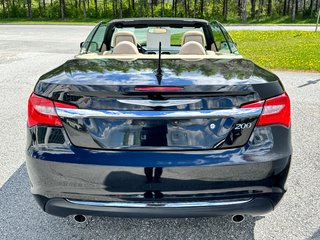 Chrysler 200 CONVERTIBLE / V6 / JAMAIS SORTI L'HIVER / 2011 à Thetford Mines, Québec - 5 - w320h240px