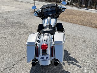 2015 Harley-Davidson FLHXSE STREET GLIDE / CVO - SCREAMING EAGLE / FLHXSE / in Thetford Mines, Quebec - 5 - w320h240px