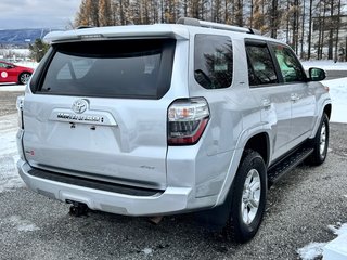 2022 Toyota 4Runner SR5 / BAS KILOMÉTRAGE / 7 PLACES / 1 SEUL PROPRIO / PEA 30-01-29=100km / in Thetford Mines, Quebec - 4 - w320h240px