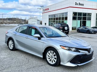 Toyota Camry LE / TRÈS BAS KILOS /  FIABILITÉ GARANTIE / 2018 à Thetford Mines, Québec - 3 - w320h240px