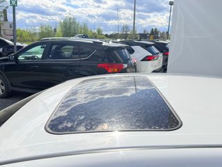 2025 Toyota Camry ** EN PREPARATION ** SE GROUPE TOIT / HYBRIDE / TRÈS ÉCONOMIQUE / in Thetford Mines, Quebec - 6 - w320h240px
