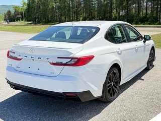 Toyota Camry SE GROUPE TOIT / HYBRIDE / TRÈS ÉCONOMIQUE / 2025 à Thetford Mines, Québec - 5 - w320h240px