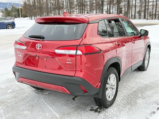 2022 Toyota Corolla Cross LE AWD / EXCELLENT VUS A PETIT PRIX / in Thetford Mines, Quebec - 4 - w320h240px