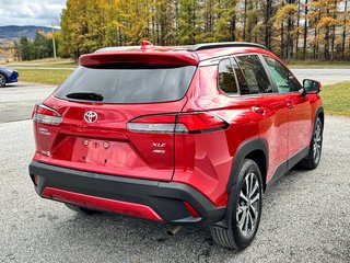 2023 Toyota Corolla Cross XLE AWD / 22.500KM SEULEMENT / DISPONIBLE LALA ! / in Thetford Mines, Quebec - 4 - w320h240px