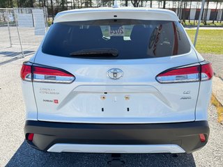2024 Toyota Corolla Cross LE AWD / PEA 21-12-28 OU 100KM / A QUI LA CHANCE ? in Thetford Mines, Quebec - 6 - w320h240px