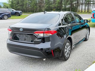 2024 Toyota Corolla HYBRIDE LE AWD / OUI OUI AWD !!! TRÈS BAS KILOS / in Thetford Mines, Quebec - 4 - w320h240px