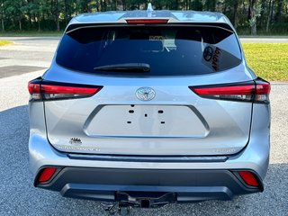 2020 Toyota Highlander LE AWD / PRIX IMBATTABLE / 8 PLACES / in Thetford Mines, Quebec - 6 - w320h240px