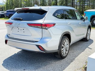 2022 Toyota Highlander PLATINUM AWD / LA TOTALE / ÉTAT NEUF / 20.700KM / in Thetford Mines, Quebec - 6 - w320h240px